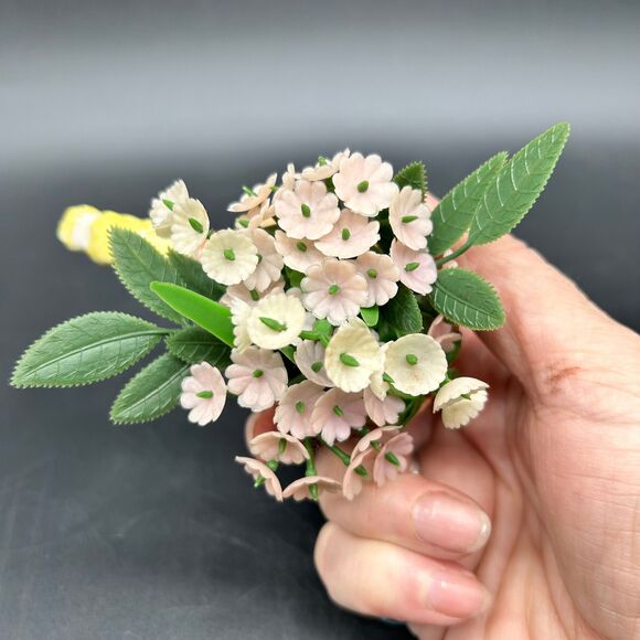 Donkeys Cart With Original Plastic Flowers - Picture 6 of 7